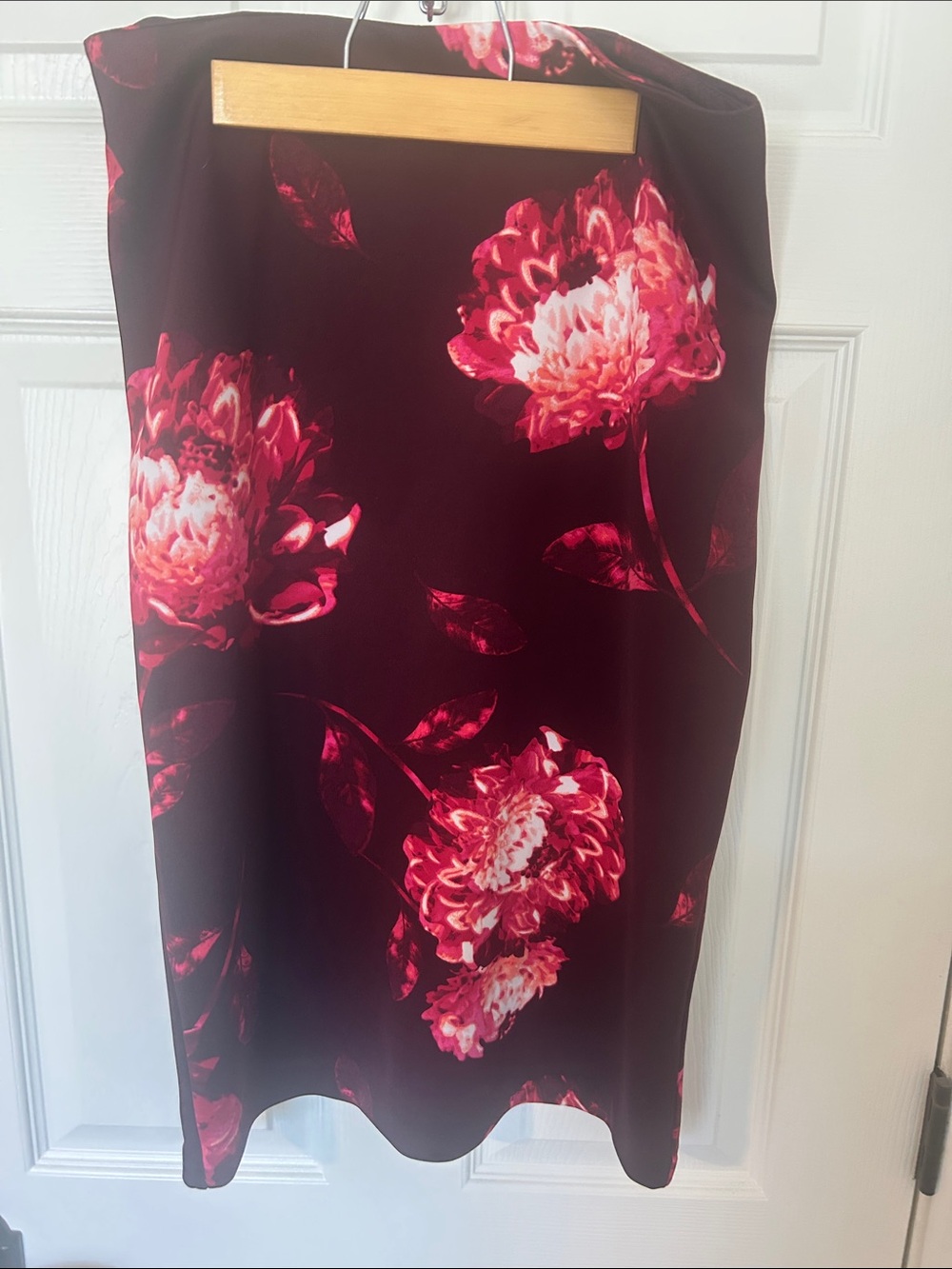 New York & Company Black Pencil Skirt with Pink Floral Print